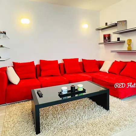 Red Flat 2br With Luxurious King Bed & Hot Tub * Bucarest